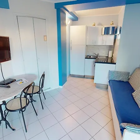 2p Avec Terrasse Calme En Plein Centre De Menton, Proche Et Commerces - Fr-1-196-348 Apartmán *